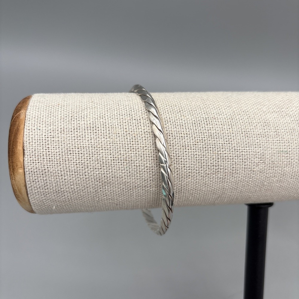 TIFFANY & CO. Vintage‎ Narrow Twisted Rope Bangle Bracelet 925 Sterling w/Box - Picture 4 of 7
